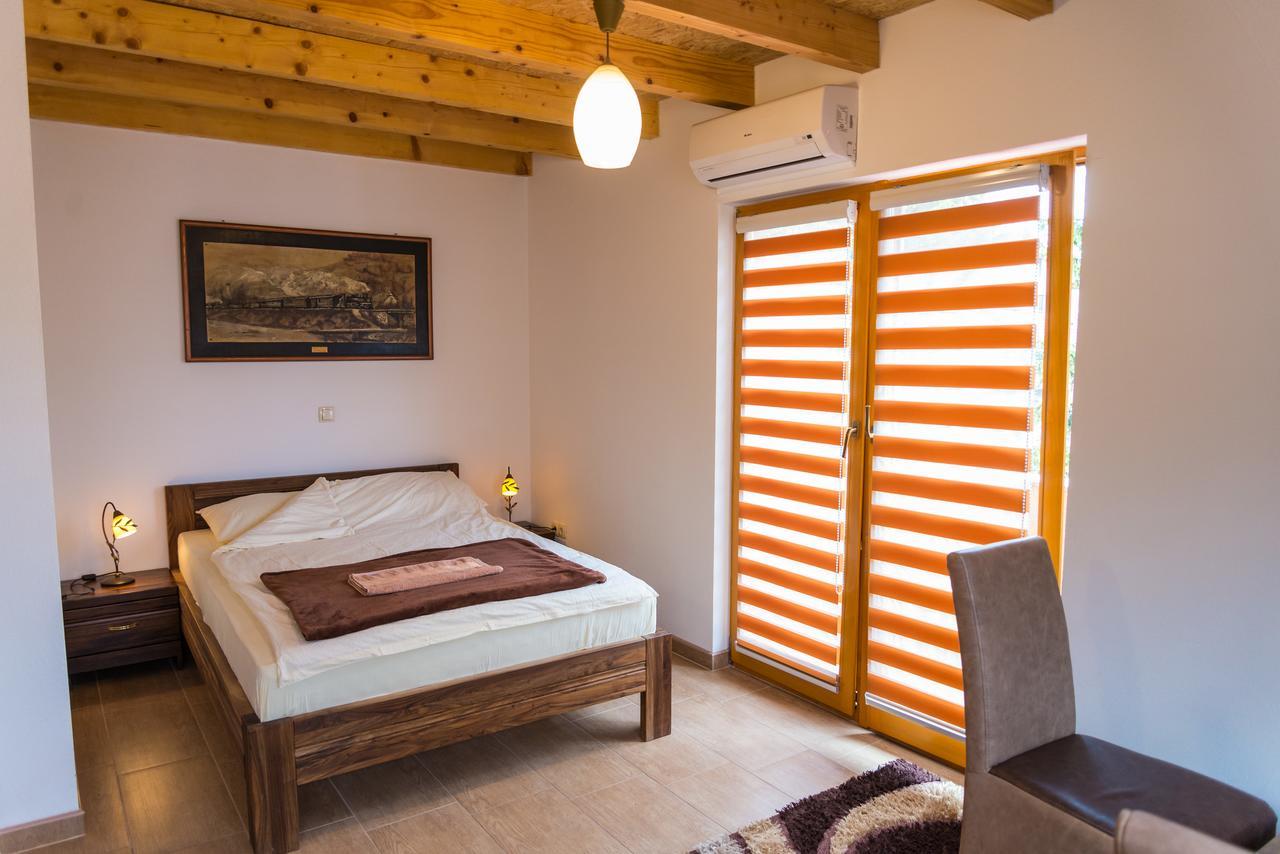 Motel Orhideja Donji Vakuf Exteriér fotografie