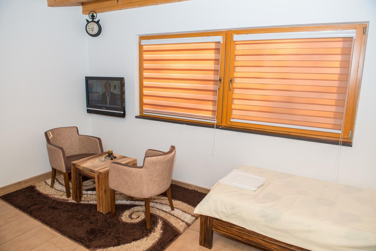 Motel Orhideja Donji Vakuf Exteriér fotografie